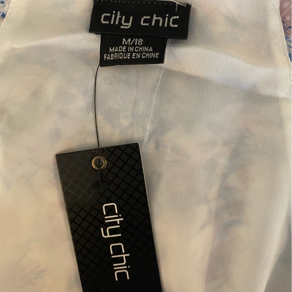 City Chic Blue Pink White Top Clove Diamante detailing Top Size 18 NWT SKU0411 - Picture 8 of 10